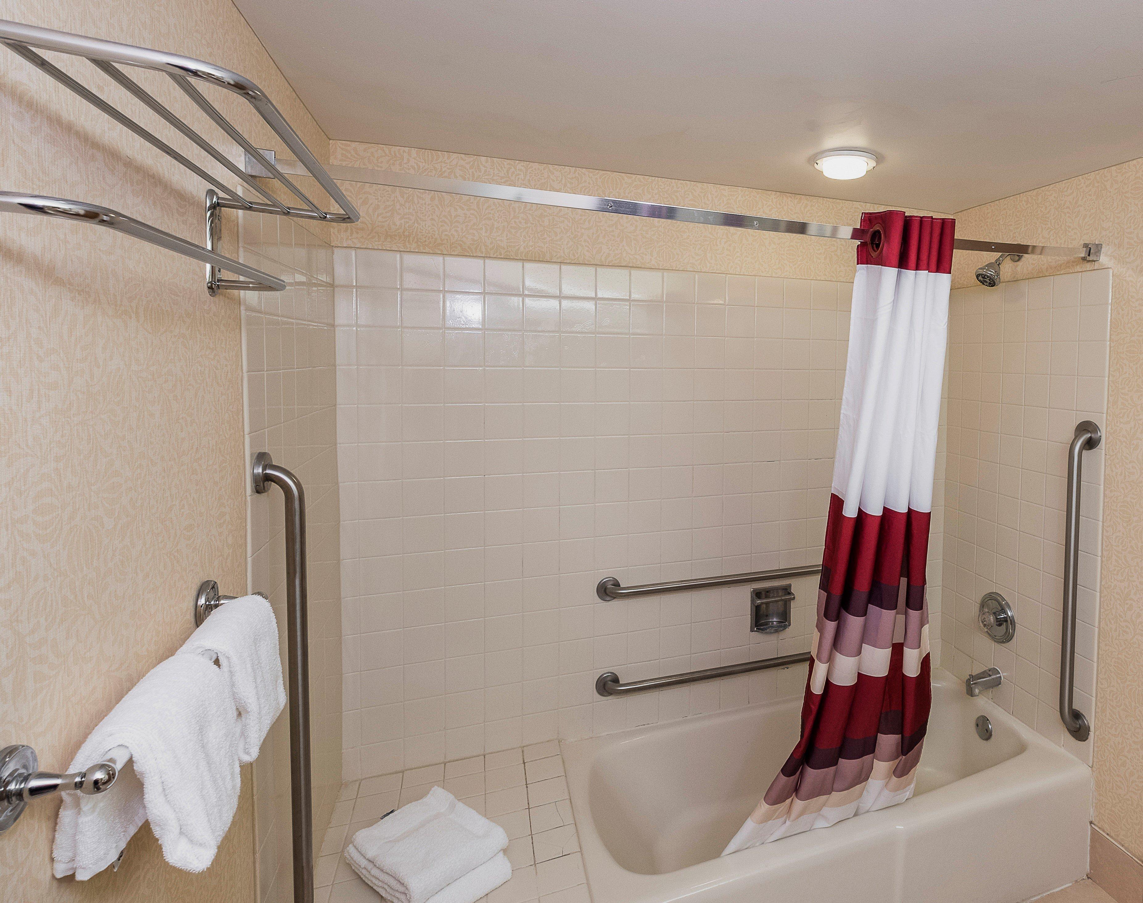 Red Roof Inn & Suites Mt Holly - Mcguire Afb Westampton Экстерьер фото