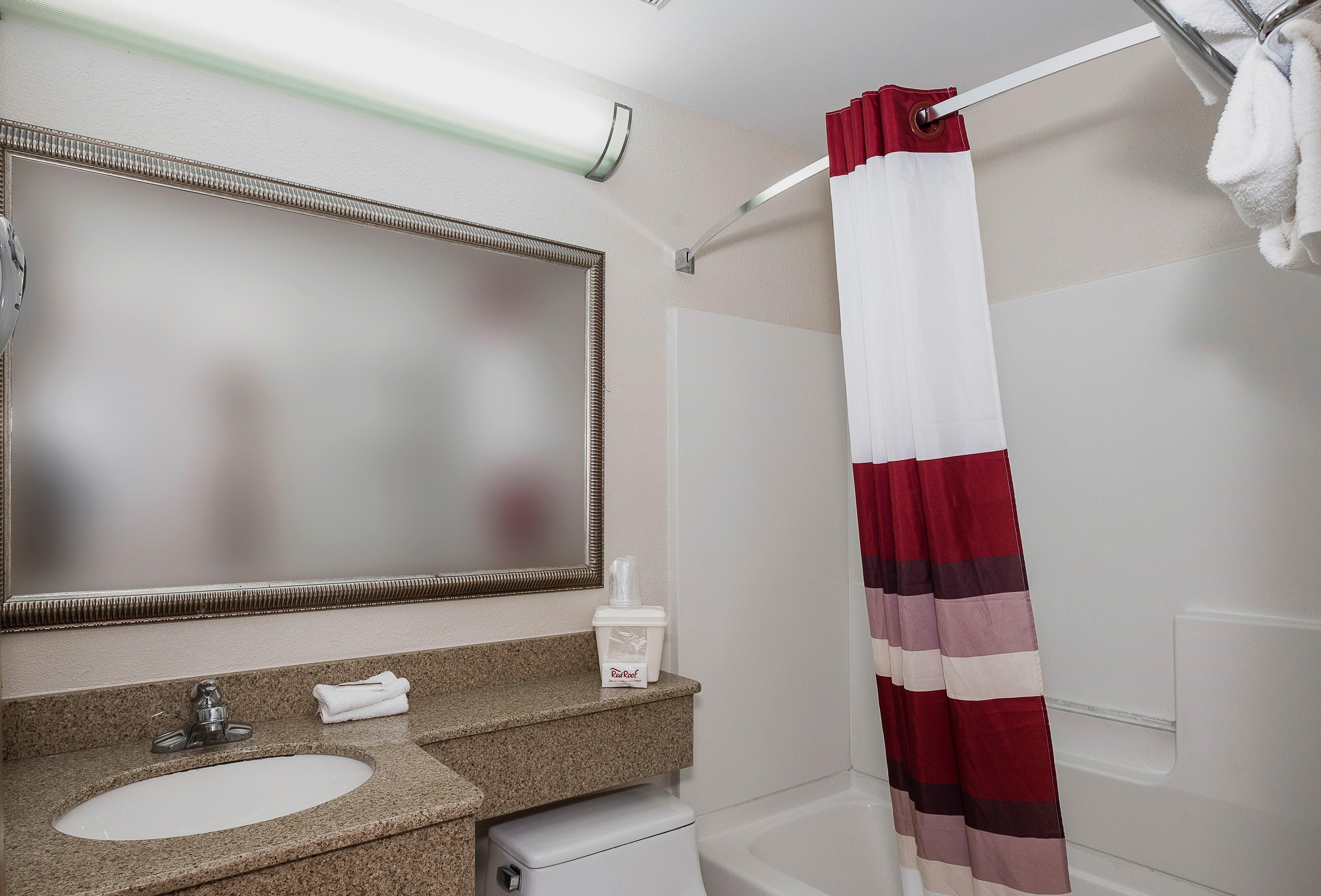 Red Roof Inn & Suites Mt Holly - Mcguire Afb Westampton Экстерьер фото