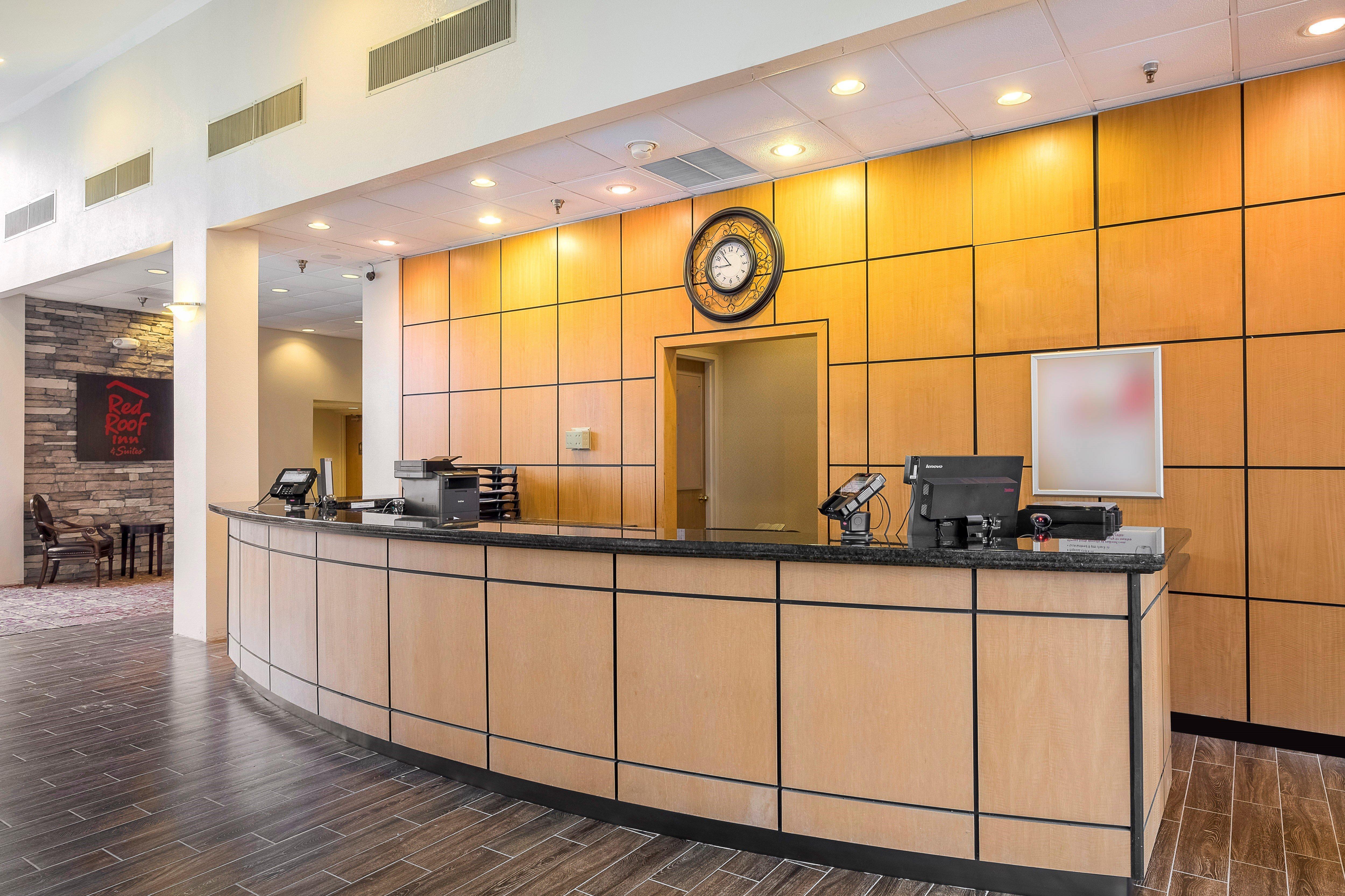 Red Roof Inn & Suites Mt Holly - Mcguire Afb Westampton Экстерьер фото