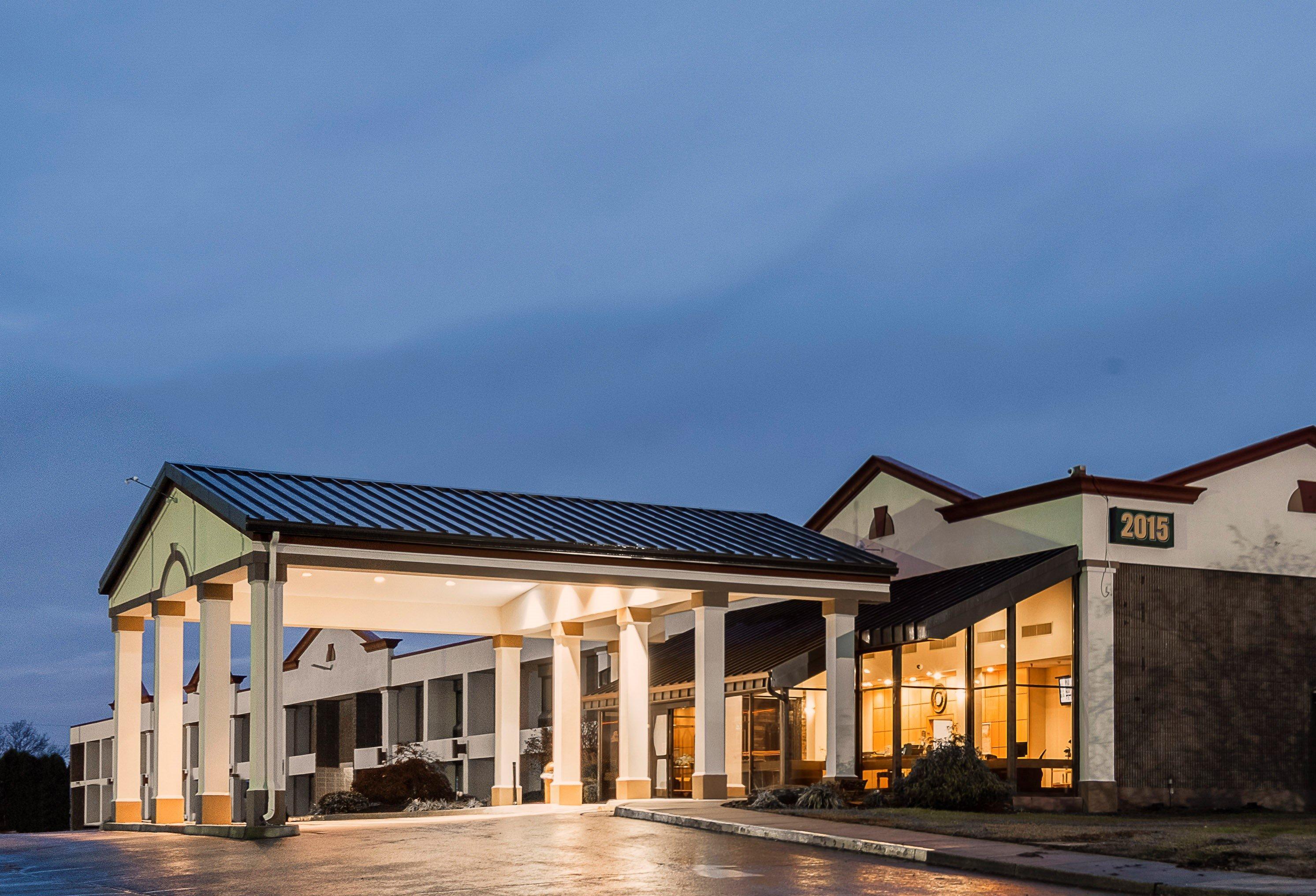 Red Roof Inn & Suites Mt Holly - Mcguire Afb Westampton Экстерьер фото