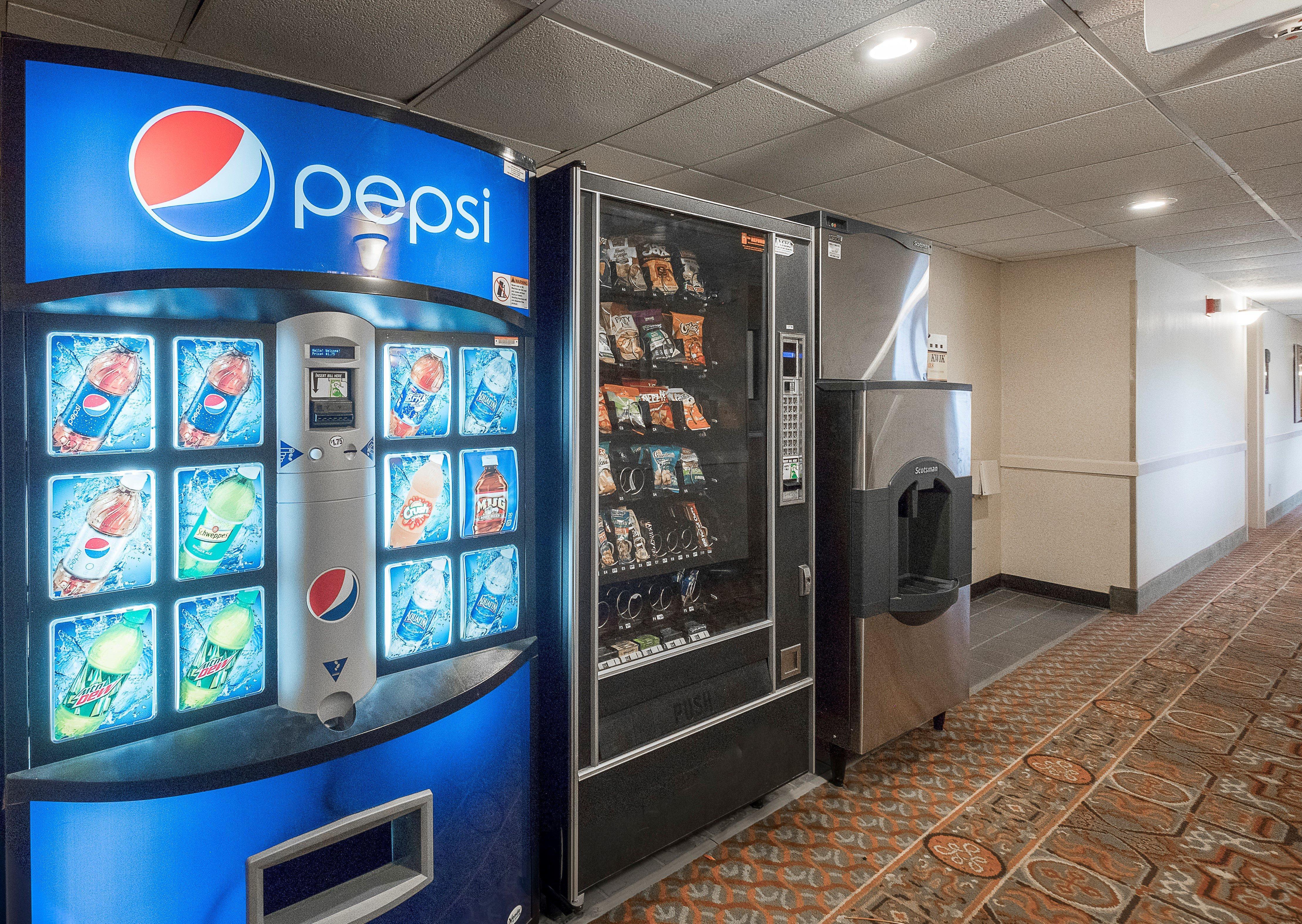 Red Roof Inn & Suites Mt Holly - Mcguire Afb Westampton Экстерьер фото