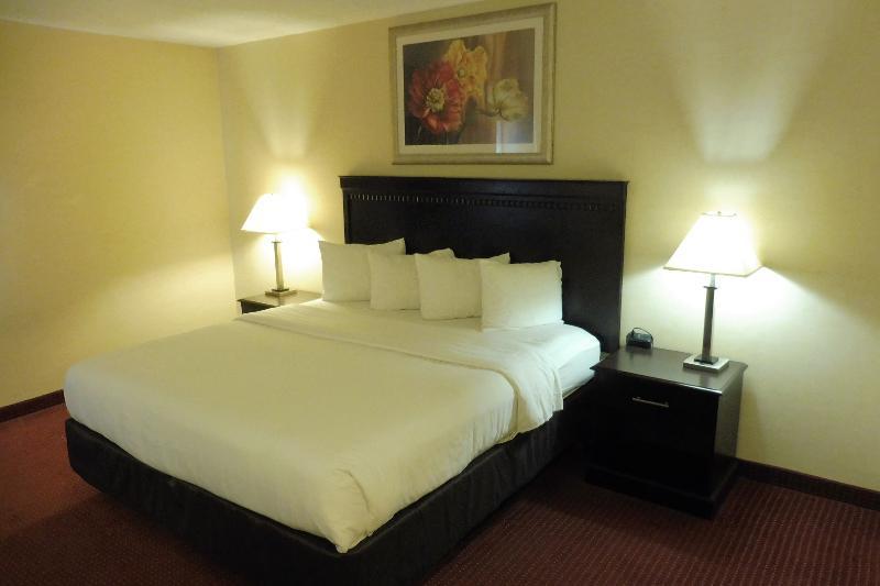 Red Roof Inn & Suites Mt Holly - Mcguire Afb Westampton Экстерьер фото